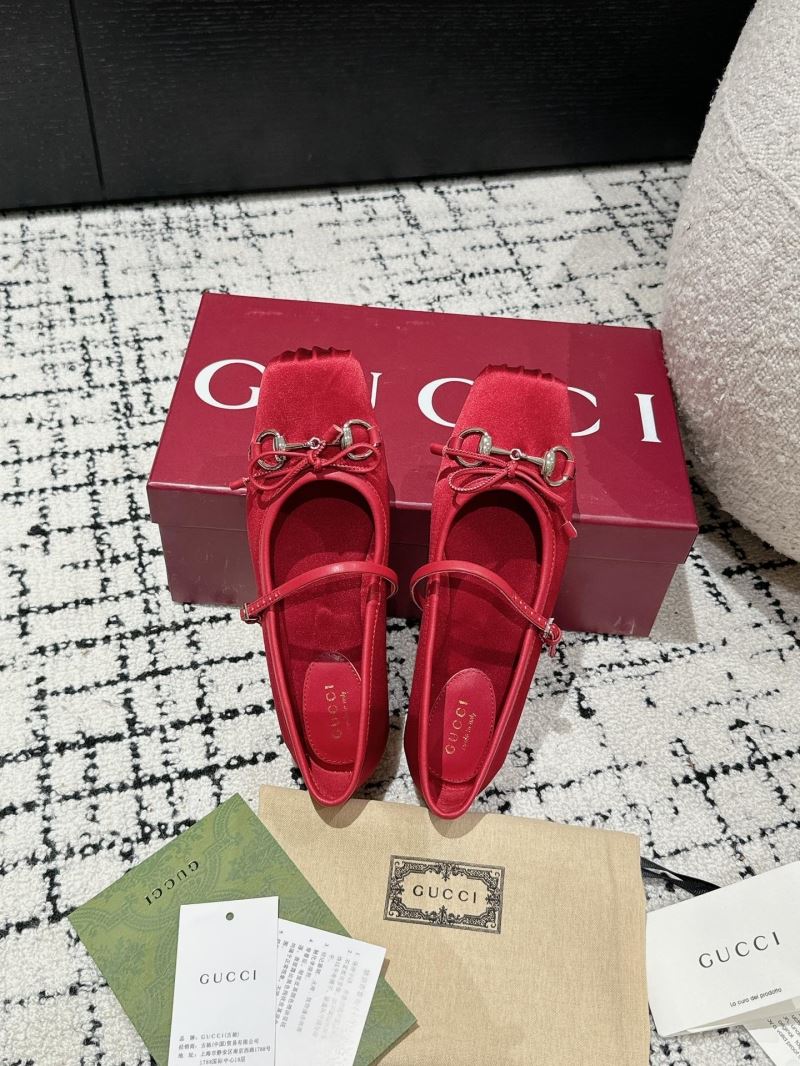 Gucci Flat Shoes